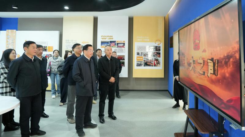 全市人大代表工作座談會(huì)召開